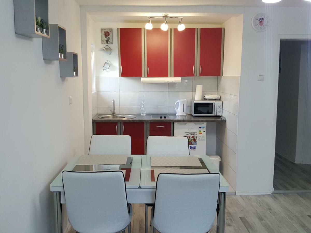 Apartment No1 โคเรนนิซา ภายนอก รูปภาพ