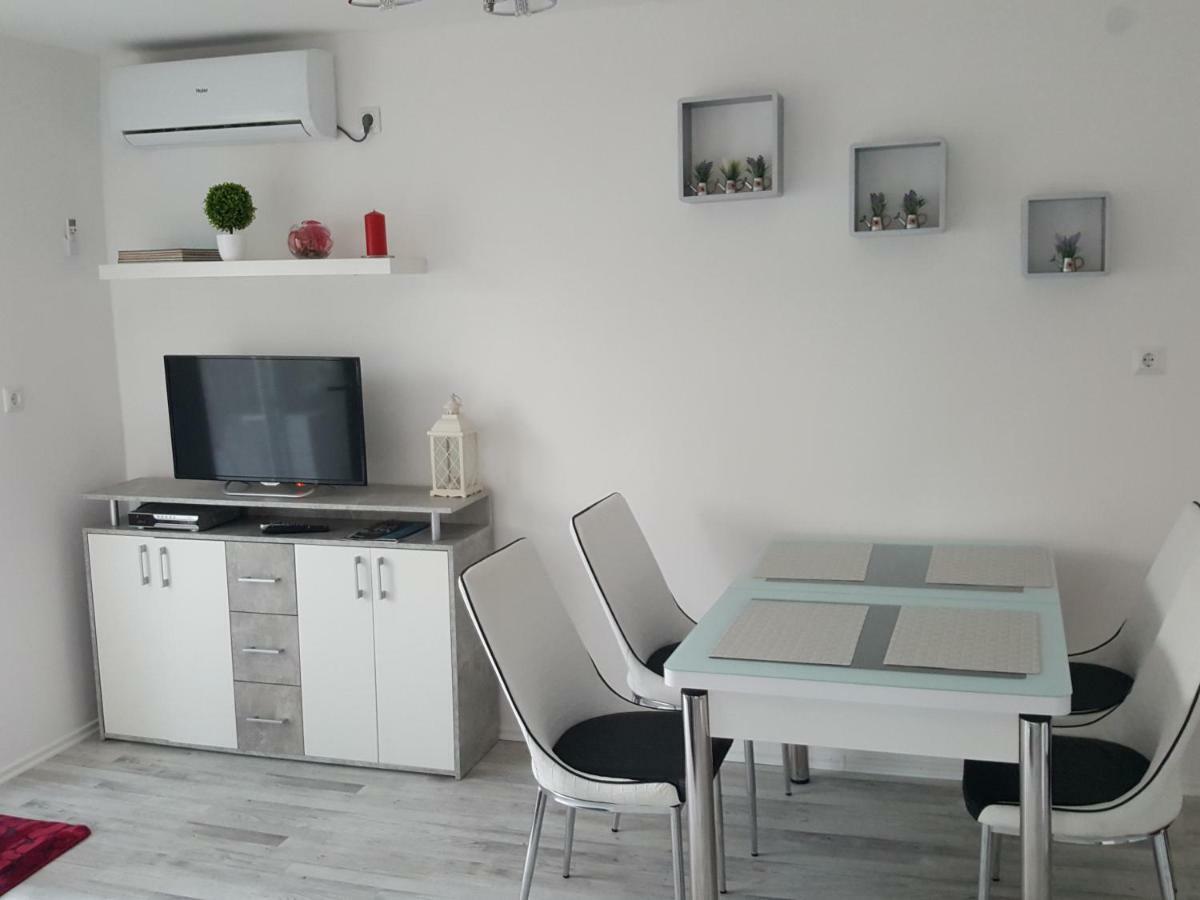 Apartment No1 โคเรนนิซา ภายนอก รูปภาพ